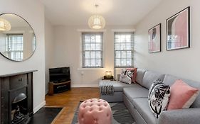 Altido Unique & Stylish Grassmarket Apt - Close To Castle